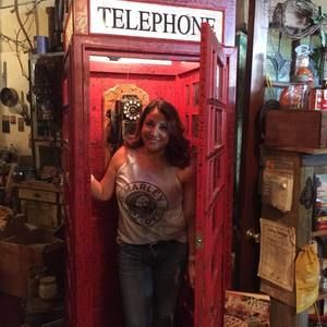 Meet your Posher, Vanessa